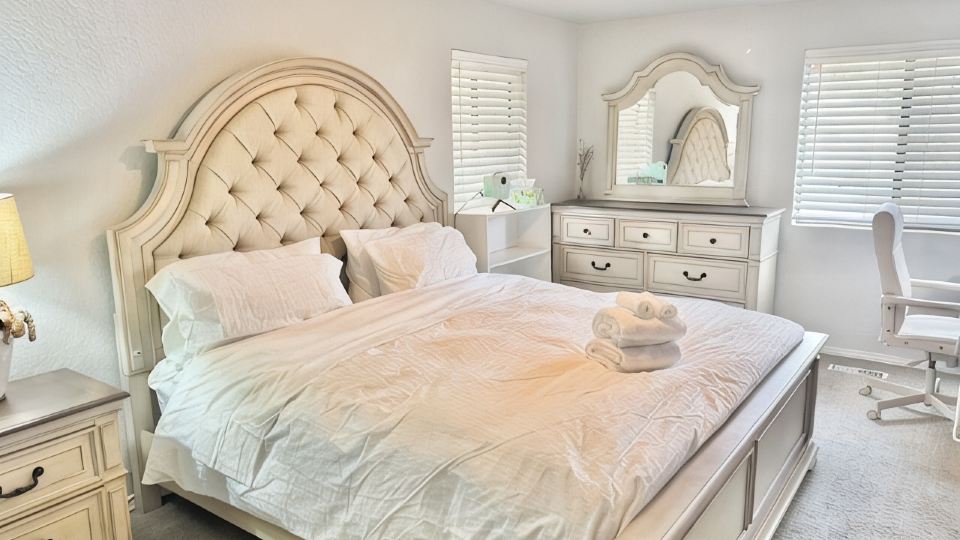 Cozy, Quiet, Bothell River House