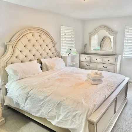 Cozy, Quiet, Bothell River House