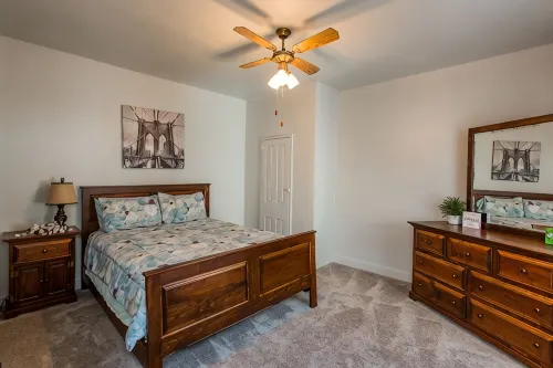Lovely Downtown Townhome - Wifi