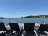 Large Lakehouse. Sleeps 17. Dock. Paddleboard. Flat Lot. Kayaks. Big Lake Views. - ジャグジー