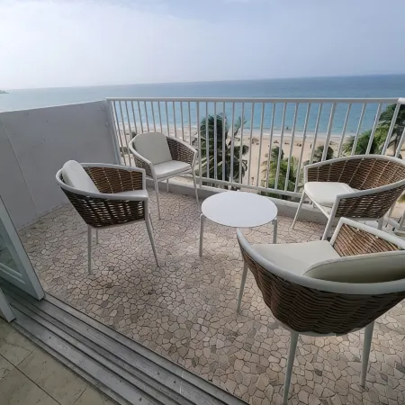 Relax Oceanfront @ Marbella West