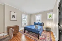 Beautiful 4BR 2 Bathroom House with Parking - 4-Star