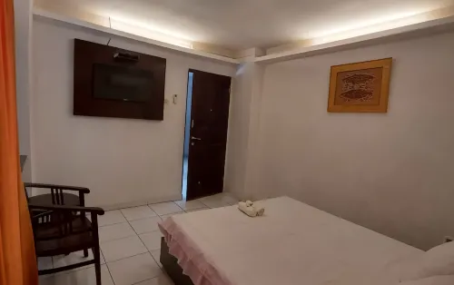 Hotel New Season - 2 Sao