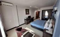 Hotel Bintang Redannte - balcony