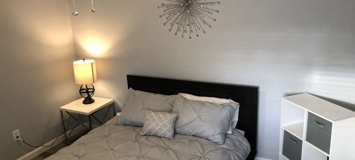 Luxury Newly Remodeled 3 Bedroom Duplex Unit Отели в г. Эверетт
