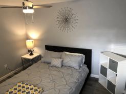 Luxury Newly Remodeled 3 Bedroom Duplex Unit