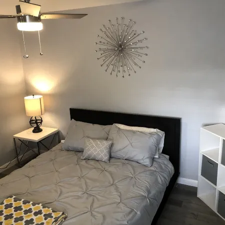 Luxury Newly Remodeled 3 Bedroom Duplex Unit