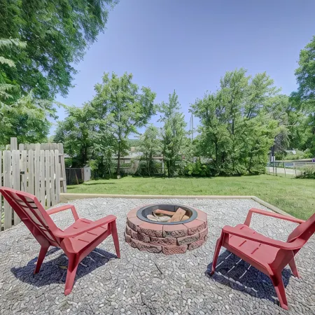A cozy home between the Indiana Dunes and town of Chesterton.