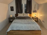 Modern Family Style Getaway -Wakefield UP House for up to 8! - 3 tähden