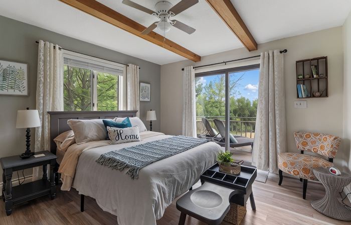 Home Away from Home with Mountain Views over Oxford Hills