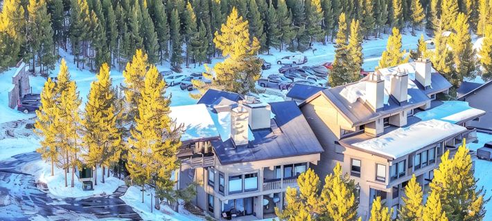 Cozy Condo in an incredible location. Hotels in Big Sky