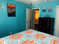 Island Paradise! Enjoy Our Duplex with a Pickleball Court and Basketball Hoop - balcony