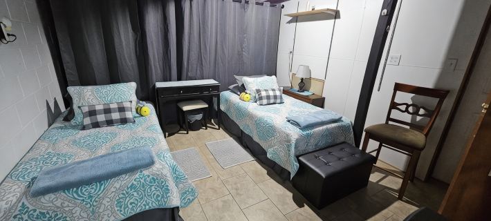 Aunt Bea's Gathering Place Hotels in Johnson County