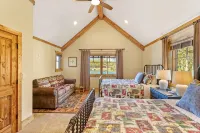 Lakefront Home in 100 Acre Community/Mountain Views, Shopping & Dining All Close - Alphydda