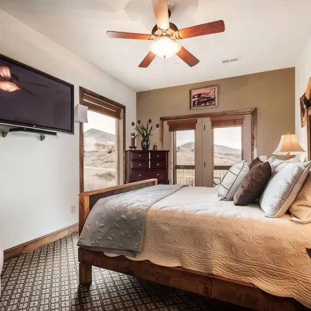 Deer Valley and Mayflower Resort Ski & Lake Home Page