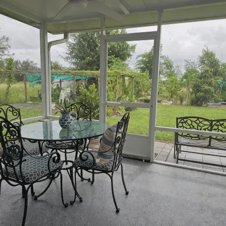 Charming 3-bedroom house with AC and WiFi in lovely Sebring