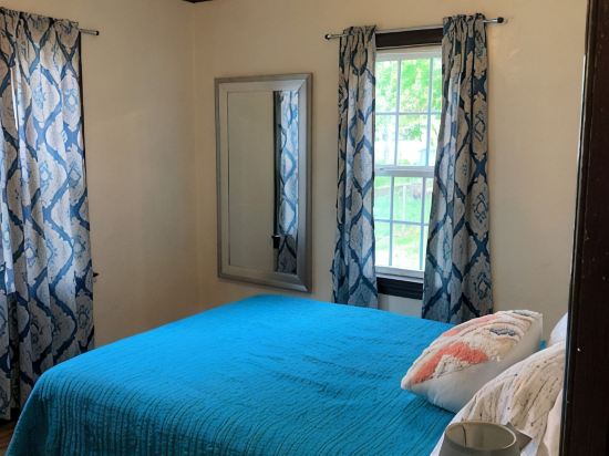 Peaceful home in town. Great location--walk downtown to stores and restaurants.