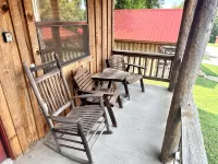 Best Catch #49 Cabin in Town, Walking Distance to the Courthouse Square. - Chalets