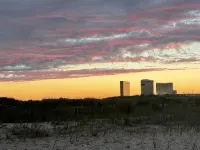 Steps to the Beach in Brigantine - Sea Point - Beautiful Pool - Wifi