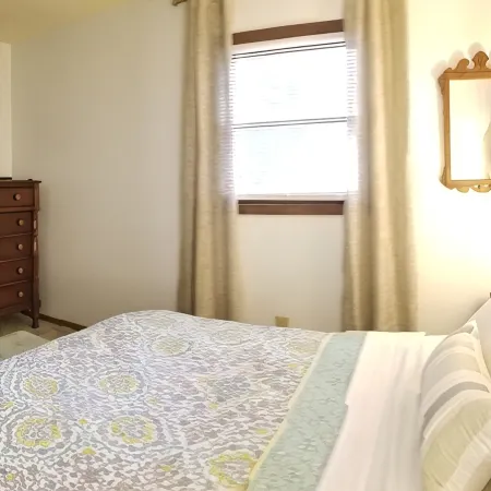 Cozy Condo Close to Slopes
