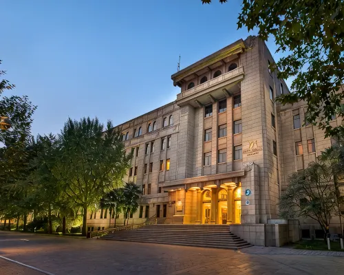 Grand Mercure Xian Renmin Square Hotels near Daming Palace Site Park