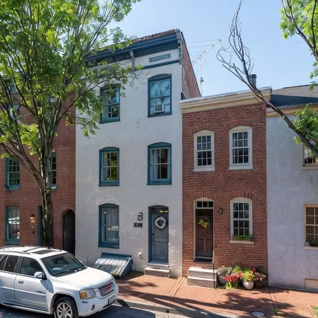 Charming 4 bedroom home just steps to the water!