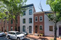 Charming 4 bedroom home just steps to the water! - balkon