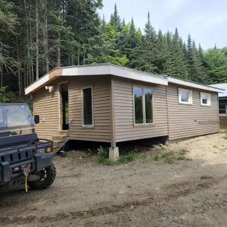 1 Bedroom house with direct trail access Hotels in Errol