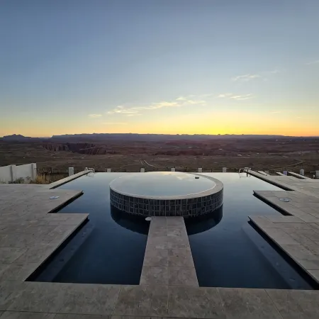 Exquisit Estate 7 Bed, 6 Bth w/ Infinity Pool & Spa. Unbelievable Views 7000sqft