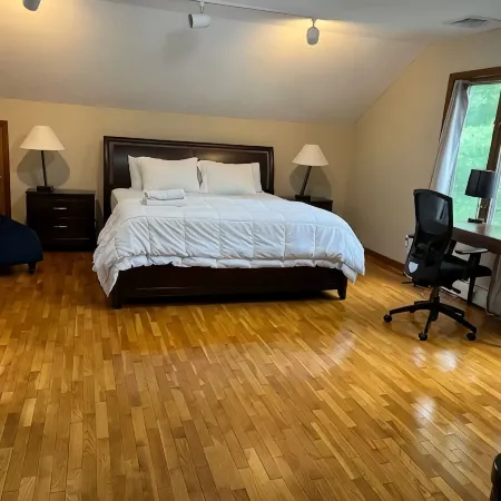 6 Bedroom Elegant and Comfy Upstate Oasis SANITIZED