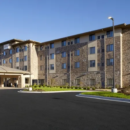 Hawthorn Suites by Wyndham Wheeling at the Highlands