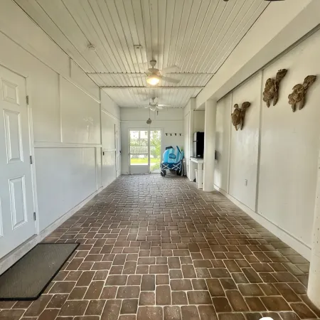 S-Cape Reality in our beautiful Ocean View TownhomeGreat Place for Snow Birds!