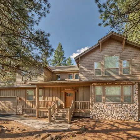 Luxury 7 Br Home / Sleeps 20 / Hot Tub / Sharc Passes / AC / Bikes / Wi Fi