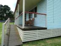 'Avalon' - Small group or family getaway - 3-Star