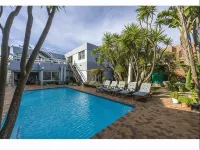 Secret Garden Guesthouse - parking