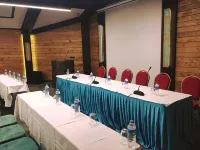 로얄 우중골 호텔 스파 & 레스토랑 - 4성급