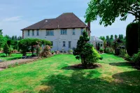 Elmcroft Guest House - 駐車場