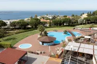 MS Aparthotel - Pool