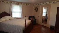 New River Gorge Bridge 8 Bedrooms, Hot Tub, and Private, Heated Pool 18' x 34' - 3-Star