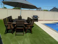 Ploughmans Motor Inn - Pools