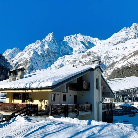 Shatush Hotel
