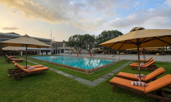Pegasus Reef - A Beach Resort in Colombo