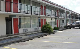 Budget Inn