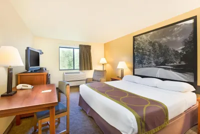 Super 8 by Wyndham Ripley Hotels in Ripley