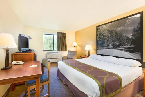 Super 8 by Wyndham Ripley Hôtels à : Ripley