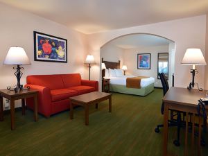 Lamplighter Inn & Suites at Sdsu