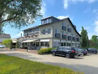 Hotel de Plank Hotels near Ingendaelerbrökske