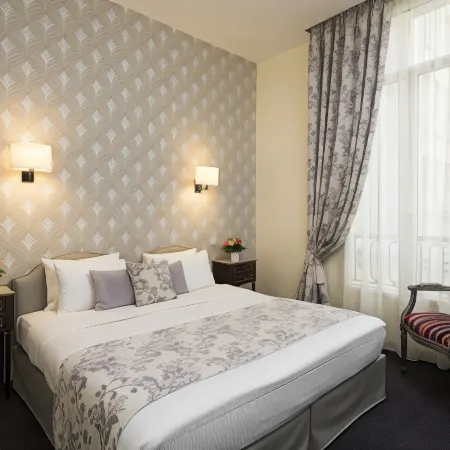 Hotel Saint-Pétersbourg Opéra & Spa