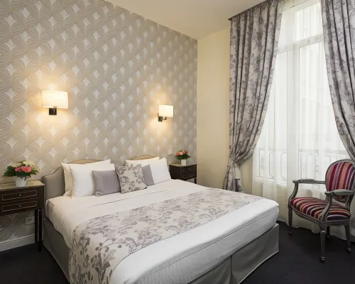 Hotel Saint-Pétersbourg Opéra & Spa Hotels near Auber Station