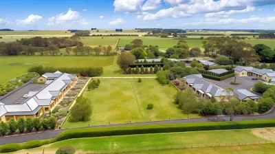 The Barn Accommodation Hotel a Ob Flat